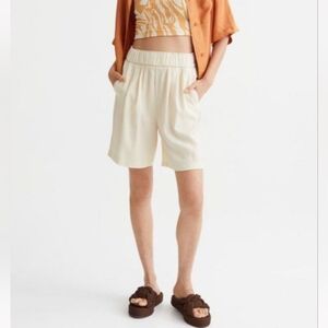H&M Cream Beige Relaxed Shorts Pull On Lyocell Blend High Waist Side Pockets- XL